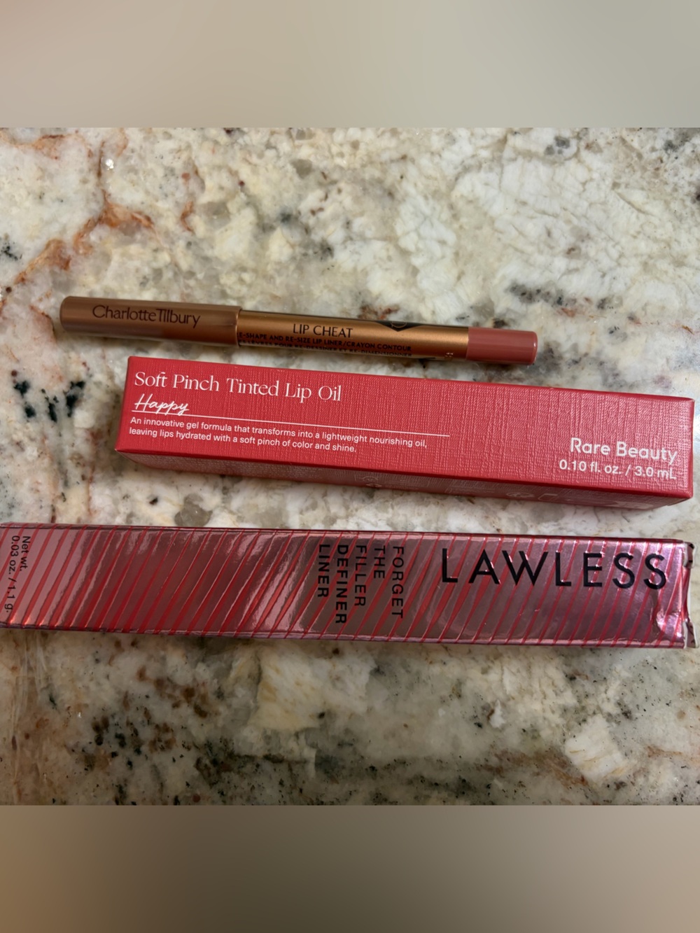 Lillie BUNDLE, Rare Beauty, Lawless, Charlotte Tilbury
